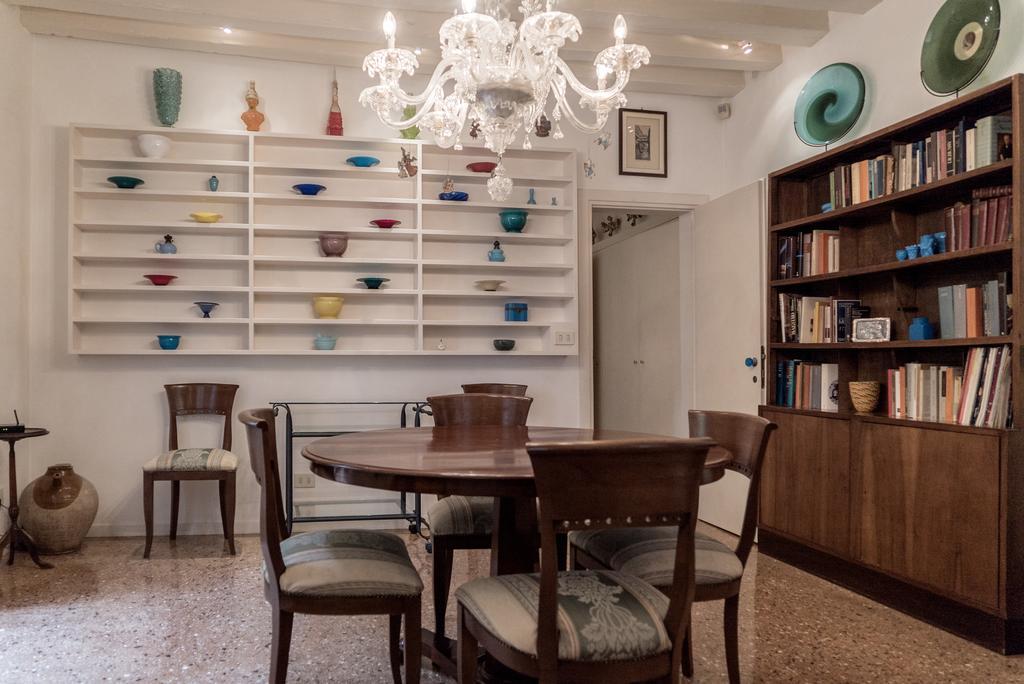 Accademia Terrazza Apartment Венеция Екстериор снимка