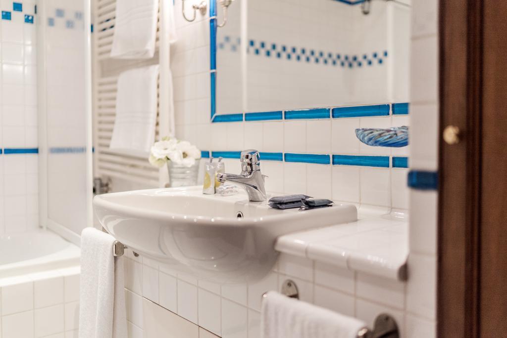Accademia Terrazza Apartment Венеция Екстериор снимка