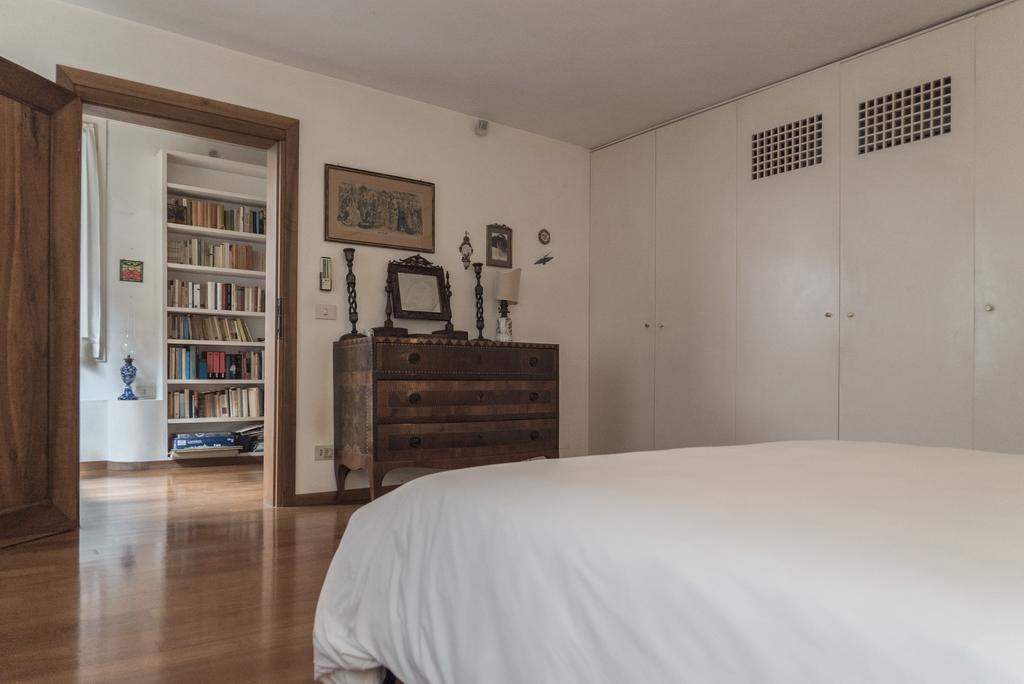 Accademia Terrazza Apartment Венеция Екстериор снимка