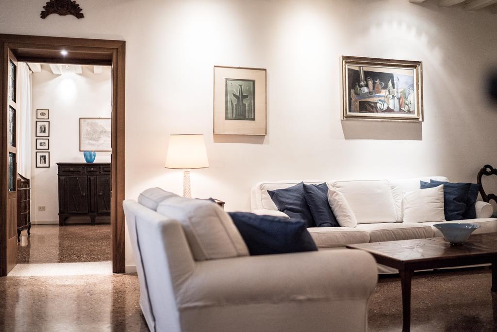 Accademia Terrazza Apartment Венеция Екстериор снимка