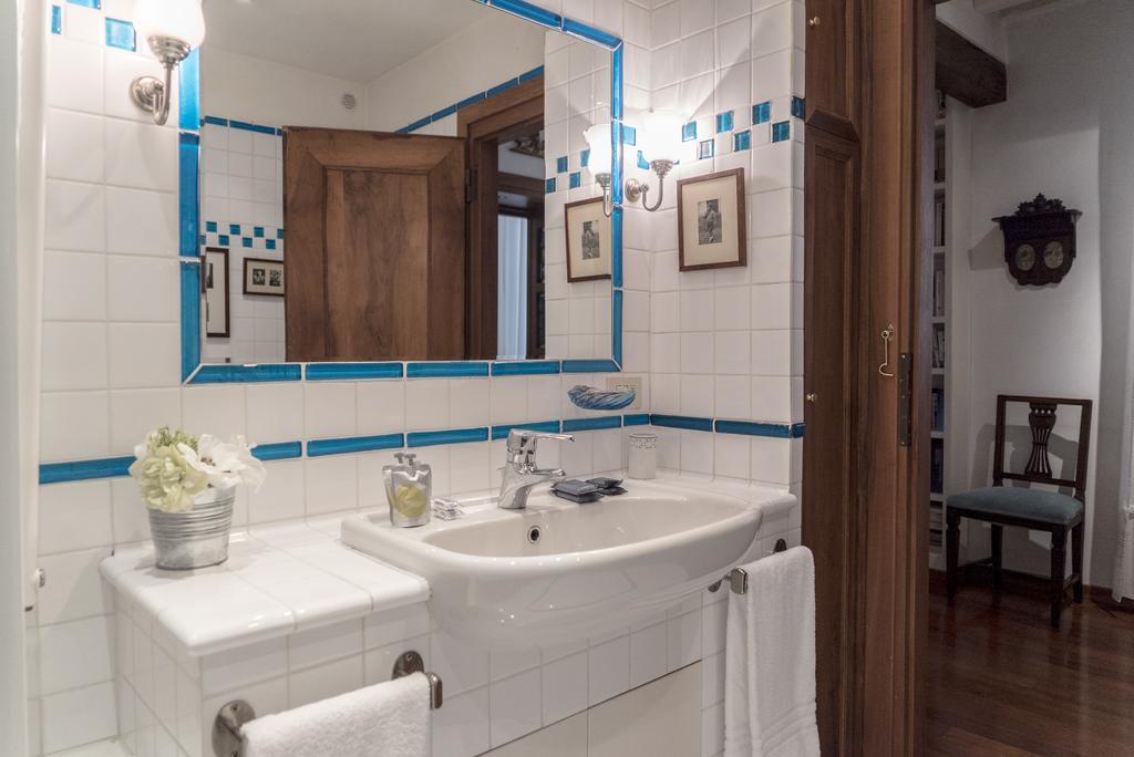 Accademia Terrazza Apartment Венеция Екстериор снимка